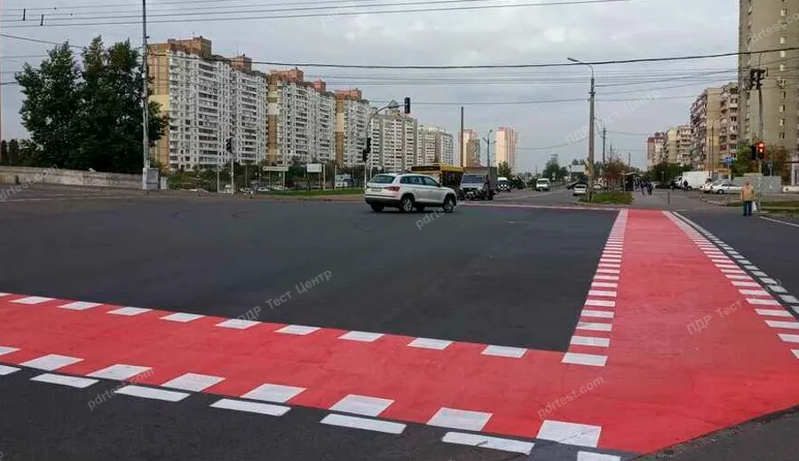 Что в данном случае обозначает эта горизонтальная разметка?