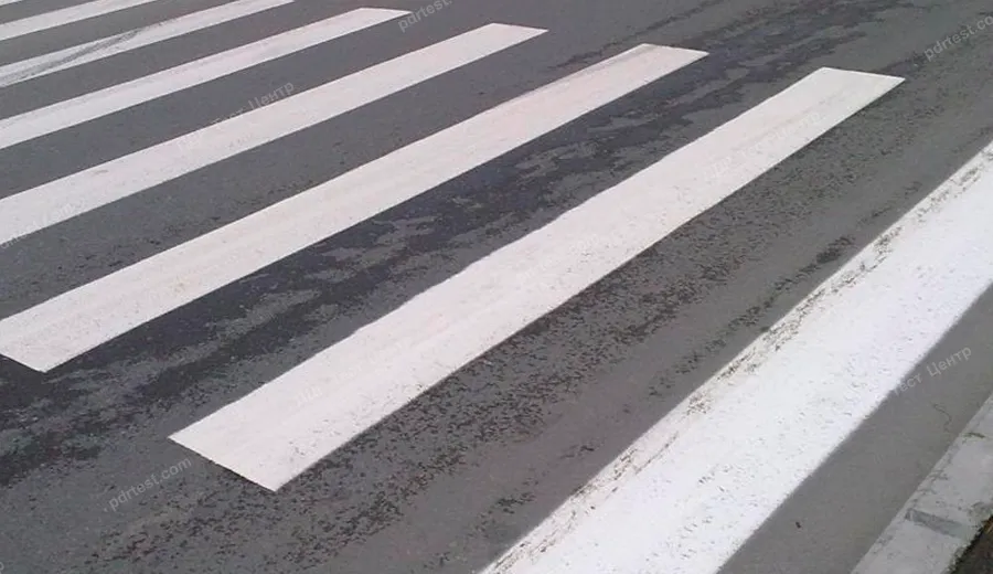 In which cases is it permitted to make a U-turn at a pedestrian crossing?