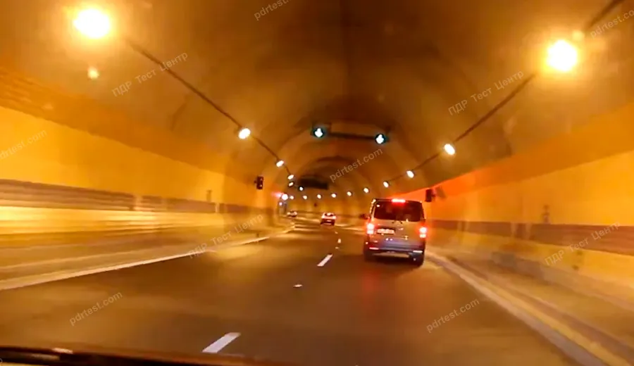 In which case is it permitted to make a U-turn while driving in a tunnel?