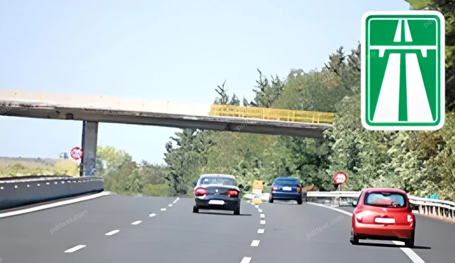 While driving on a motorway, the driver of the red car missed a right turn. Is he allowed to reverse if there are no vehicles behind?