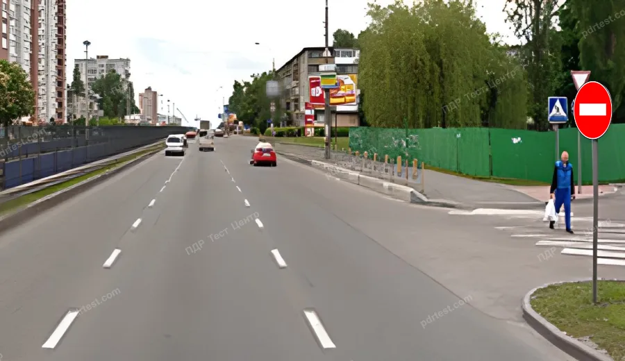 Are you allowed to turn right in this situation?
