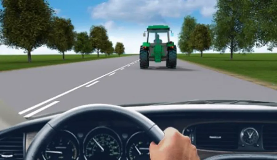 Does this road marking allow you to overtake the tractor in this situation?